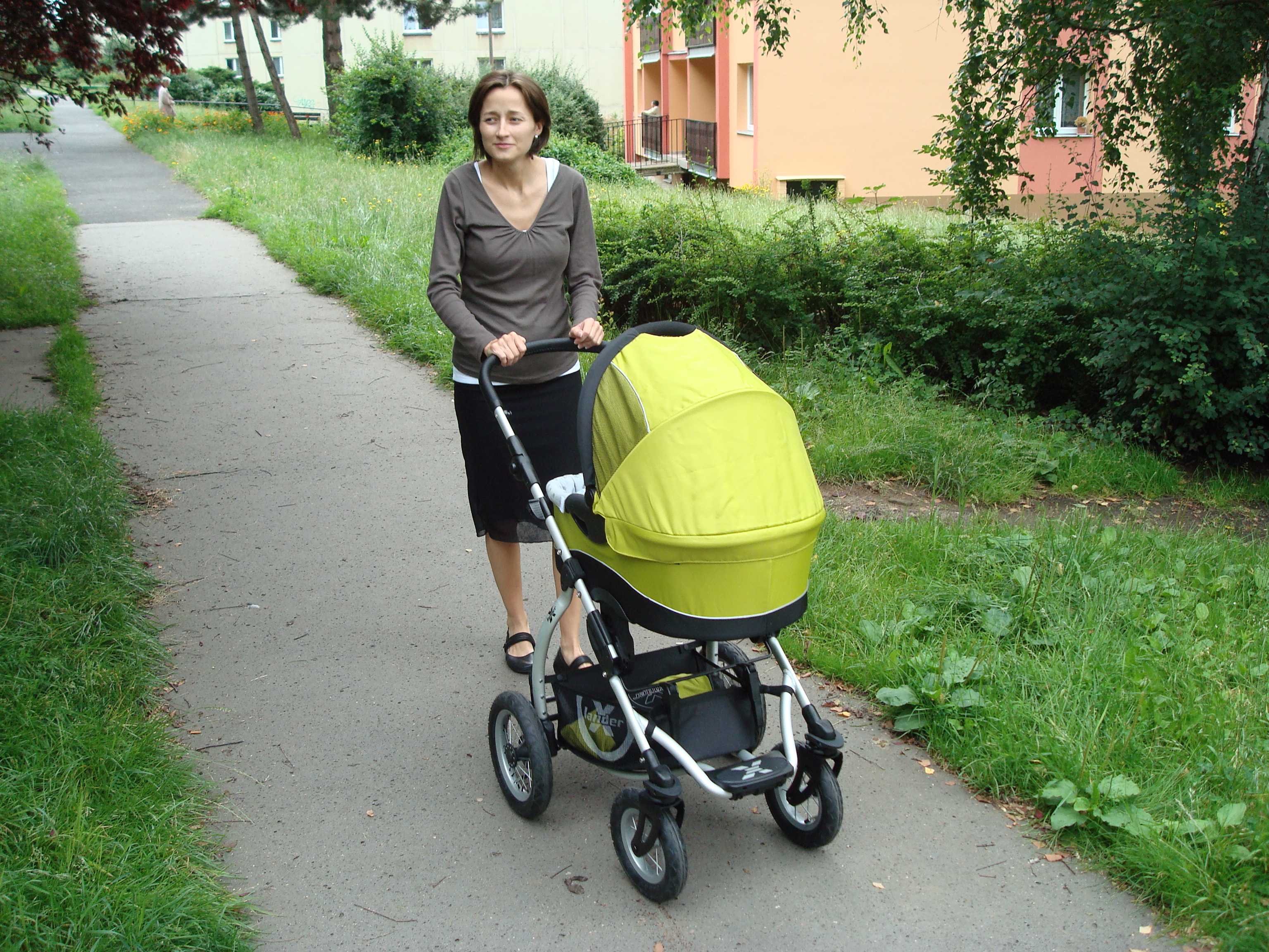 090712_poprve_venku_003.JPG